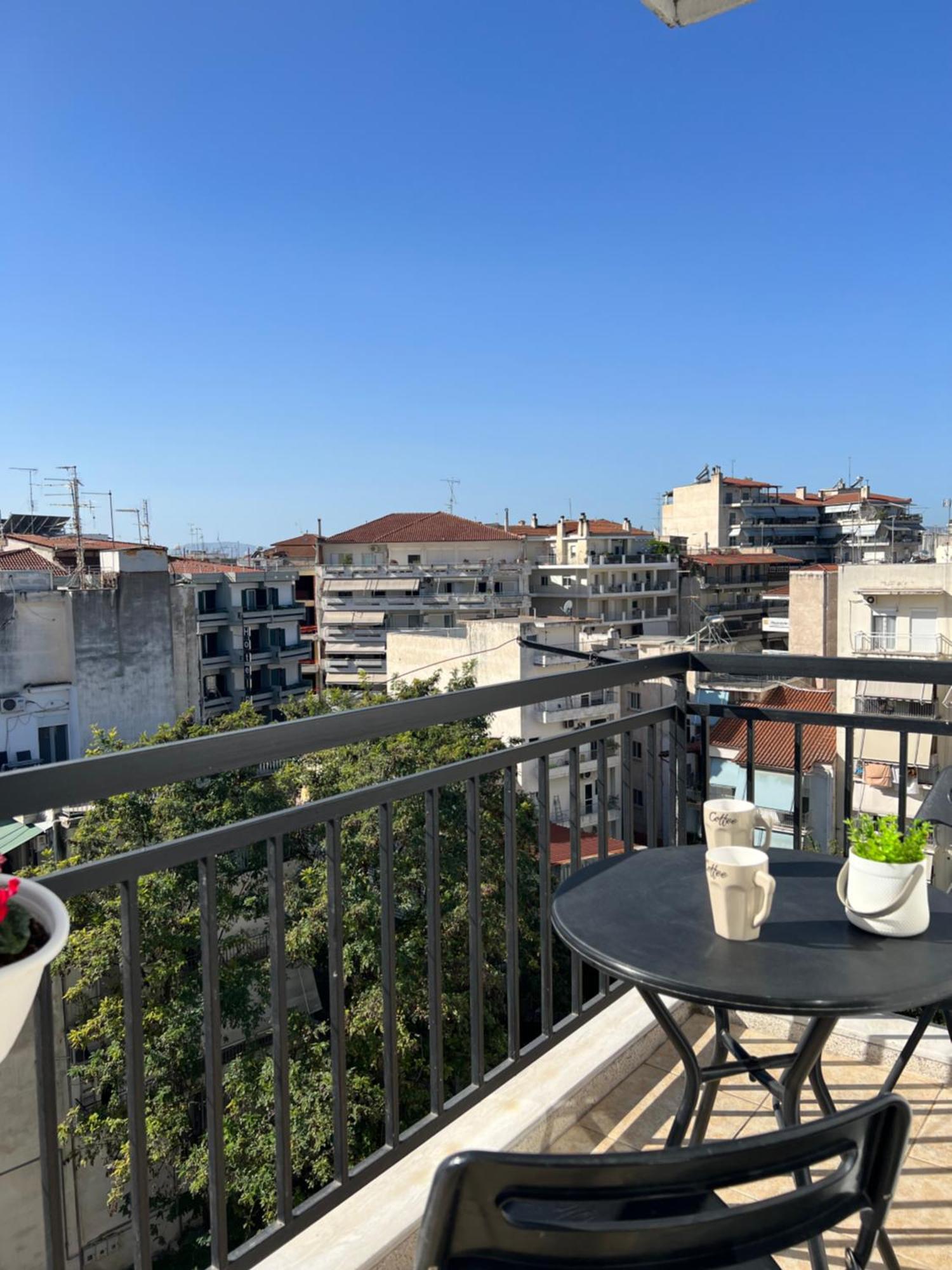 Rooftop Apartment Larissa Exterior foto